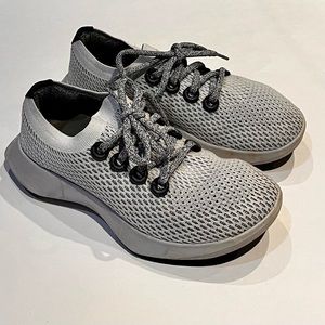 AllBirds Tree Dasher Womens Gray/White Running Shoes US 7.5